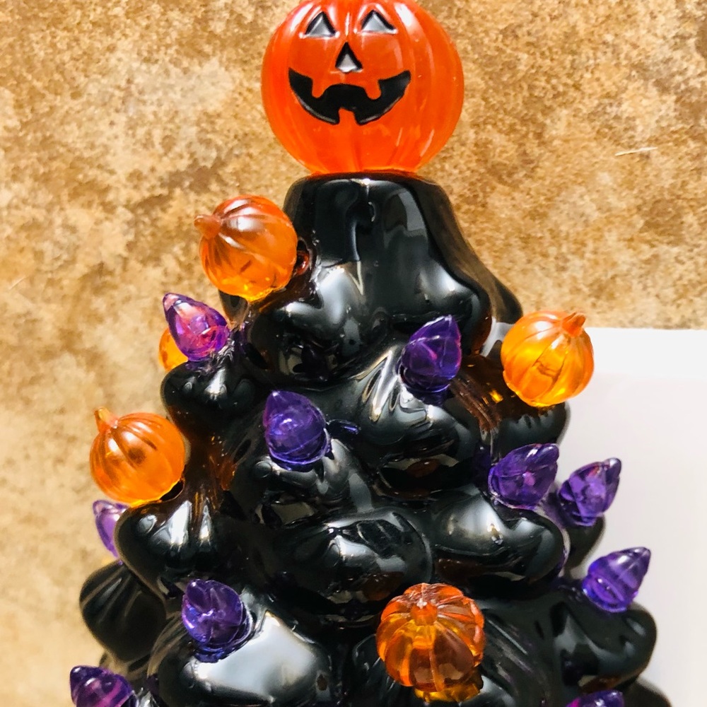 Halloween Bubble Tree Night Light, New - Picture 4 of 16
